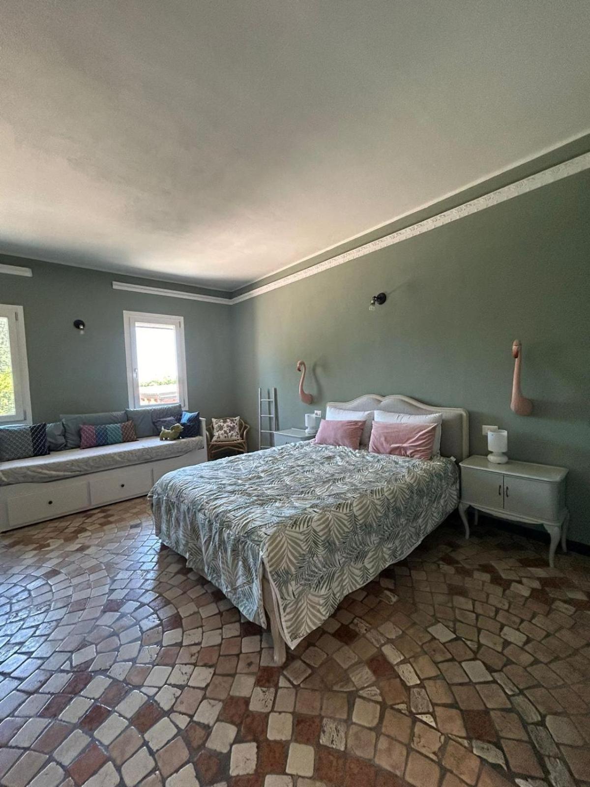 Al Civico 73 Bed & Breakfast Carpi Exterior photo